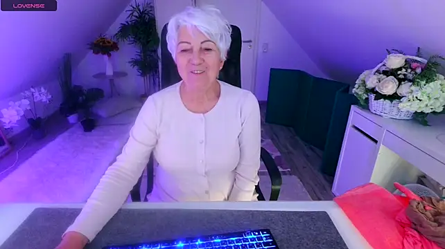 Chat XXX ao vivo de LovelyHelena