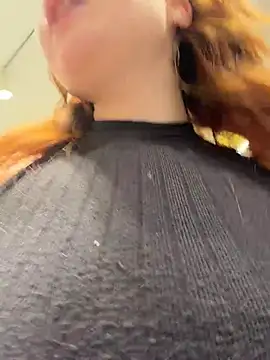 SlavicCandy - RISKY spy under top right in supermarket