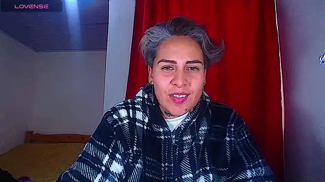 Yessi_rousse's Live XXX Chat