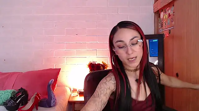 Amy66's Live XXX Chat