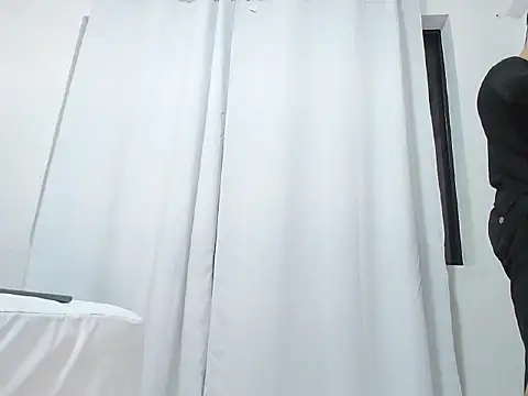 MaxLeons Live XXX Chat