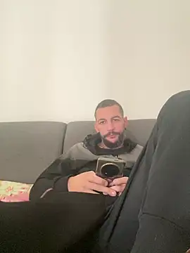Lebarbu69020 Live XXX-Chat
