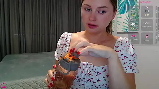 mia_bloomy's Live XXX Chat