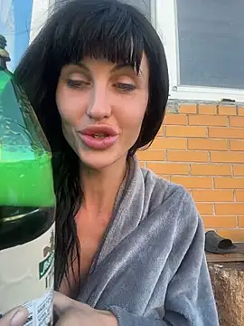 Kamila151 XXX чат на живо