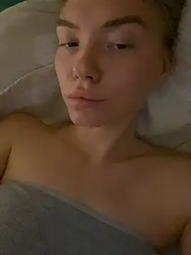 Lisaaa_Alisa: απευθείας συνομιλία ΧΧΧ