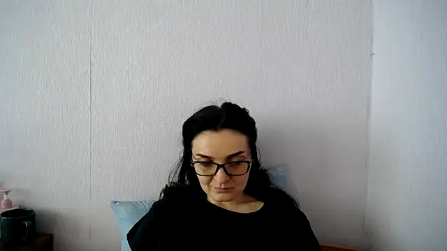 Shiny_gine élő XXX-chatje