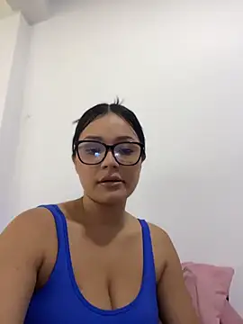 Lola_sweeet18 - Control toy 1 min+ finger inside pussy