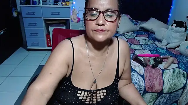 Онлайн чат XXX pervert_mommy_