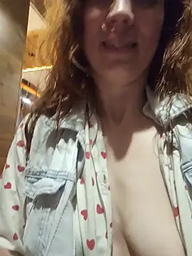Exhibitionsplit - MAKE me CUM RUNNING ♤SQUIRT