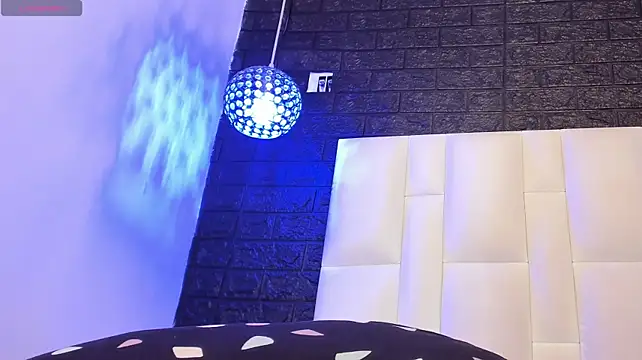 Abigail218 라이브 XXX 채팅