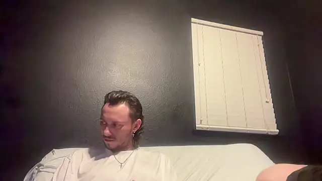 hungandcloudy's Live XXX Chat