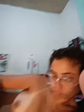 ByNara Chat XXX in diretta