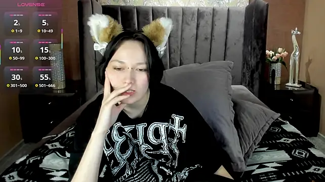 AriettiHamoe - remove T-shirt