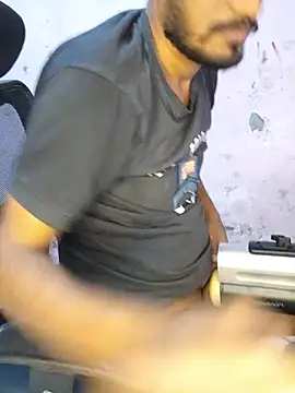 Yuvi_hot 现场XXX聊天
