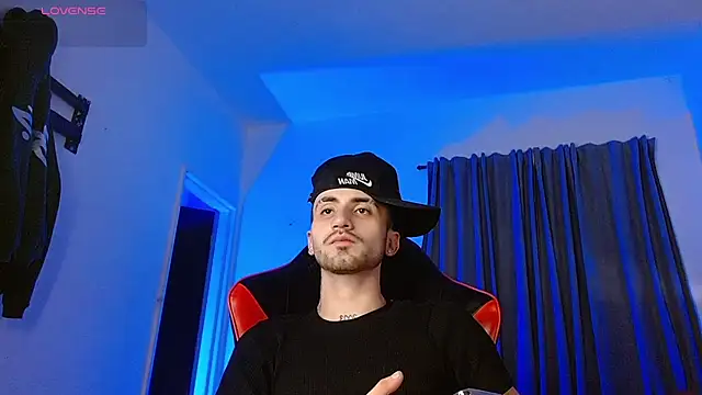 הופעת וובקאם של nathan_storm