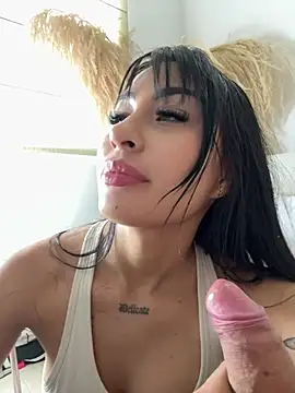 Miafisher_ - My friend fucks my pussy 💦