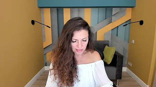 EllaLong Adlı Modelin Canlı XXX Sohbeti