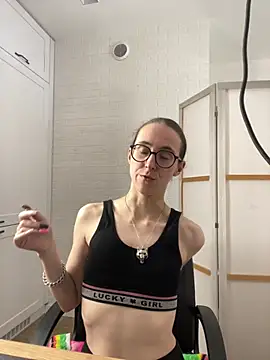 MartiniiSelenna - Sucking wet finger