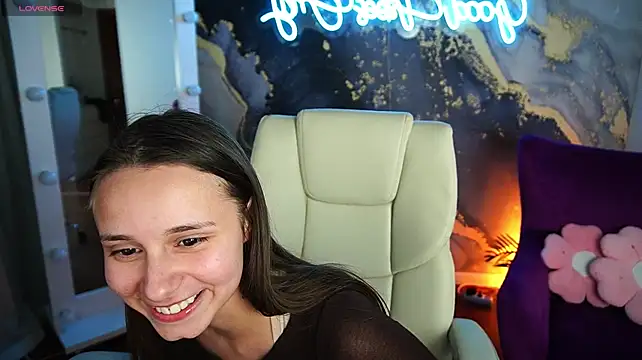 TinyNatalie Live XXX Chat