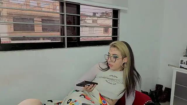 Živý XXX chat inkedsinners_
