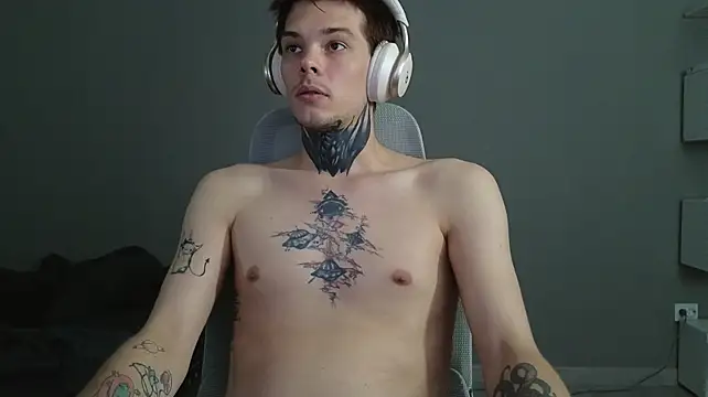 DENIS_HEREn Live XXX chat