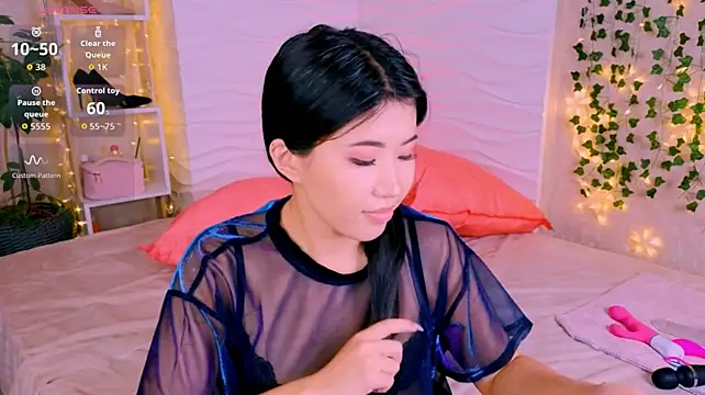 Wendy__Hills - To suck fingers + eye contact