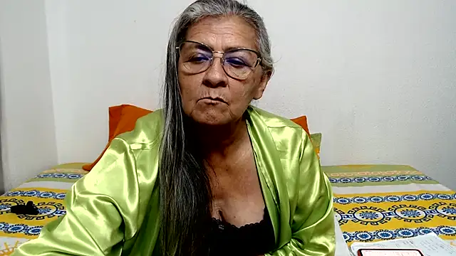 Chat +18 de candy_mature_ ao vivo