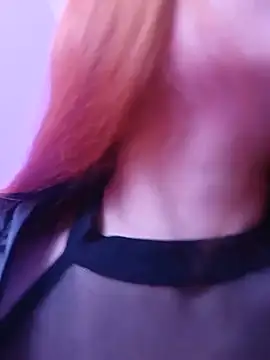 Amberr_Foxx_ Adlı Modelin Canlı XXX Sohbeti