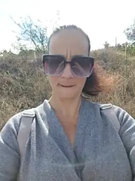 XXX chat uživo modela caro252