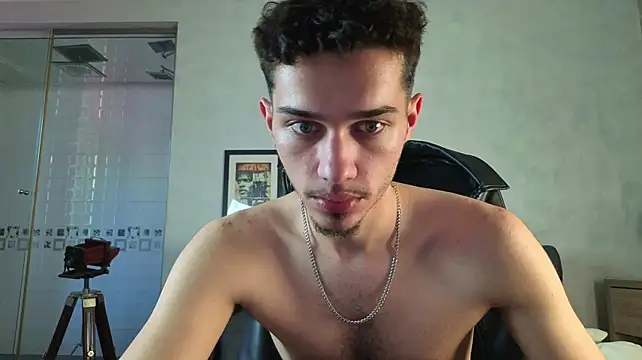 Chat XXX en directo de KaydenDrew