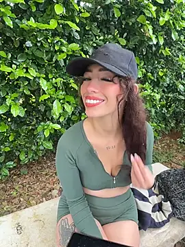 roxyrougee – Naživo XXX chat