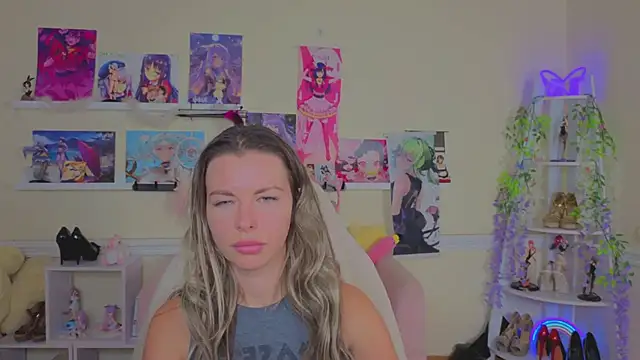 Real_Tini – Naživo XXX chat