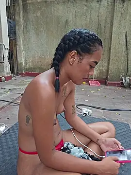 Brenda_Brie_ - Today its my birthday!