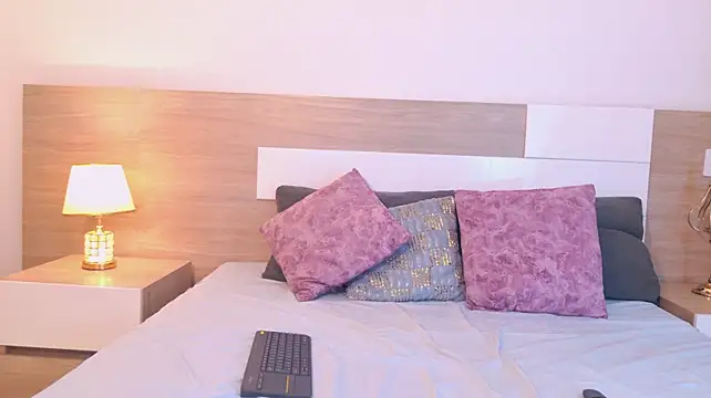 XXX chat uživo modela KristhenBella