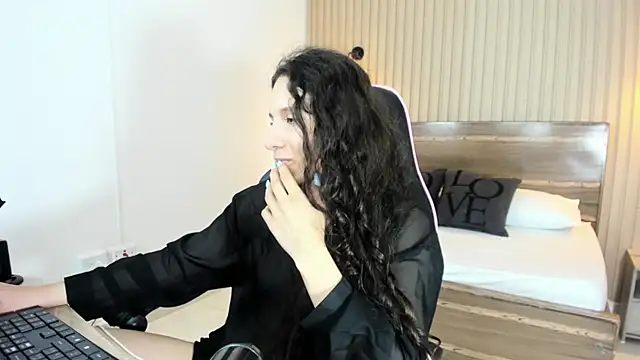 Czat XXX na żywo – valeryn__rosse