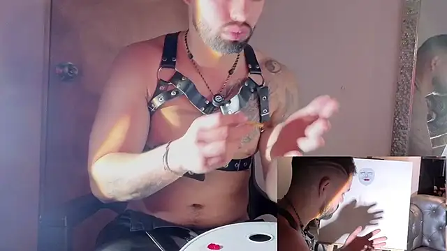 matteosantos Chat XXX in diretta