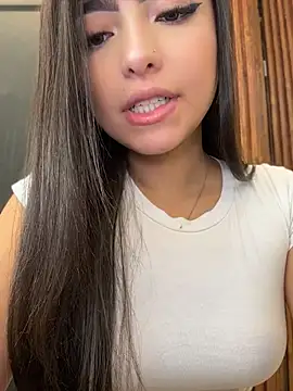 Valentina-gomezz's Webcam Show