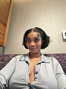 ___Nessa - Fuck pussy&Squirt on body public