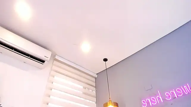 cherry_monroe: απευθείας συνομιλία ΧΧΧ