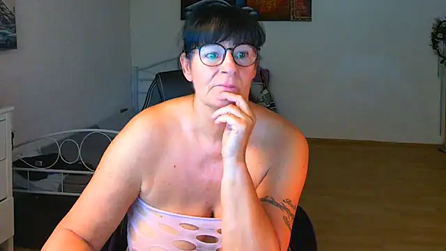 Sylly – Live XXX-chat