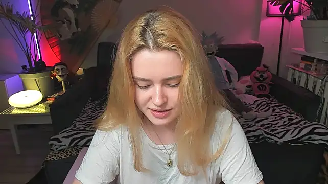 Alexa_Pirs 라이브 XXX 채팅
