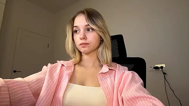 EveryoneEve - Outfit check