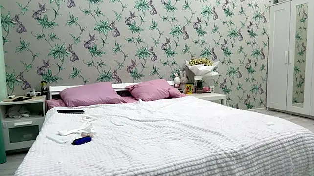 LianaLuecke - spin for you and see ma ass