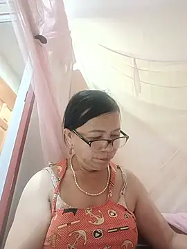 Chilly-wet live XXX chat