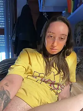 Gattina48 - Uso il dildo con voi