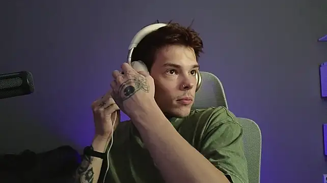 DENIS_HERE XXX чат на живо