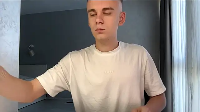 XXX chat uživo modela SoloFury