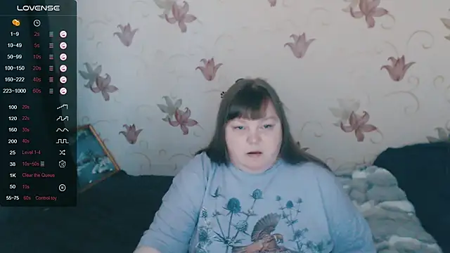 XXX chat uživo modela fistashka___