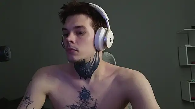 DENIS_HERE লাইভ XXX চ্যাট