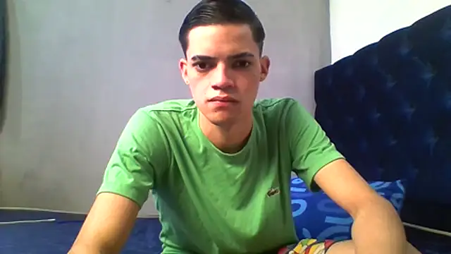 Latinos_2001 Obrolan Langsung XXX